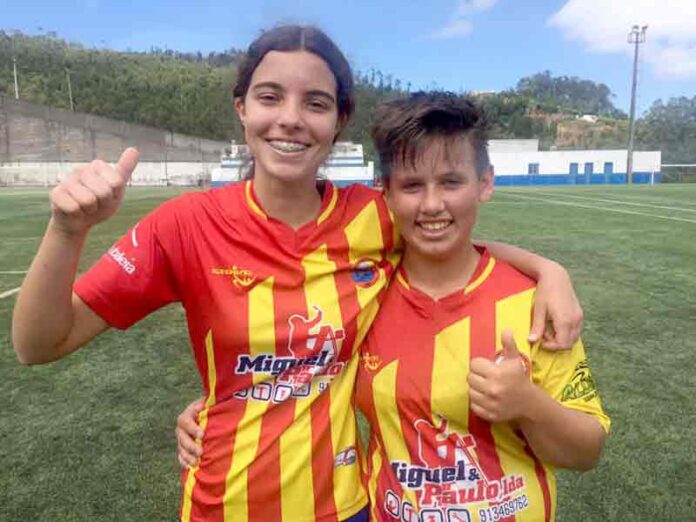 CLARA E ANA PAULA-CANICAL
