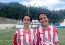 DOIS GOLOS DE SARA E SABRINA